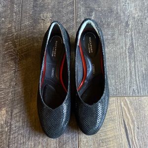 Rockport total motion black low heel size 7.5 trutech very good used condition